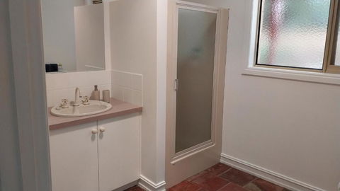 Roshnier Apartment - Perths Hotel 1