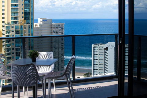 Ruby Apartments - Self Contained, Privately Managed Apartments - Perths Hotel 0