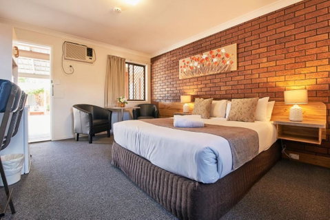 Ruthven Street Motor Inn - Perths Hotel 3