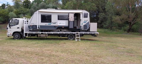 RV Caravan In Rural Setting On Edge Of Town Close To AgQuip - Perths Hotel 1
