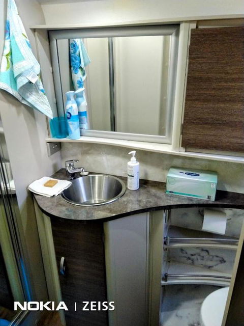RV Caravan In Rural Setting On Edge Of Town Close To AgQuip - Perths Hotel 2