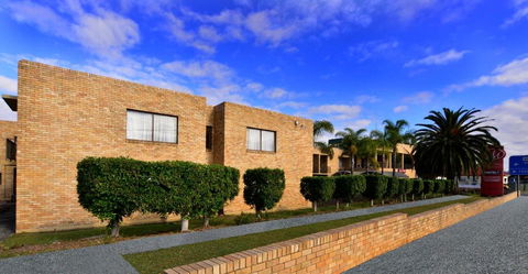 Ryde Inn - Perths Hotel 2