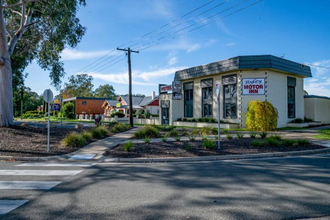 Ryley Motor Inn - Perths Hotel 2