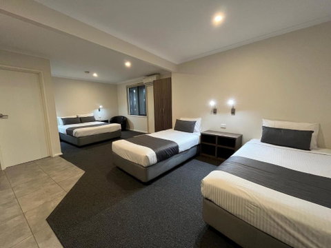 Ryley Motor Inn - Perths Hotel 1