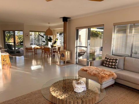 Salt - Perths Hotel 0