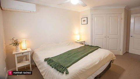 Salt Water Villa Bermagui Four Bedroom Central Location With Wifi - Perths Hotel 2