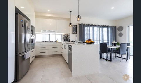 Salt Zen Holiday Townhouse - Perths Hotel 3