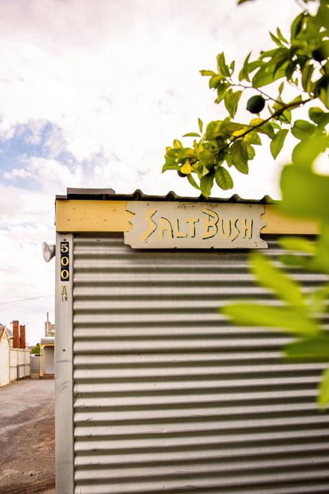 SaltBush Cottage - Perths Hotel 1