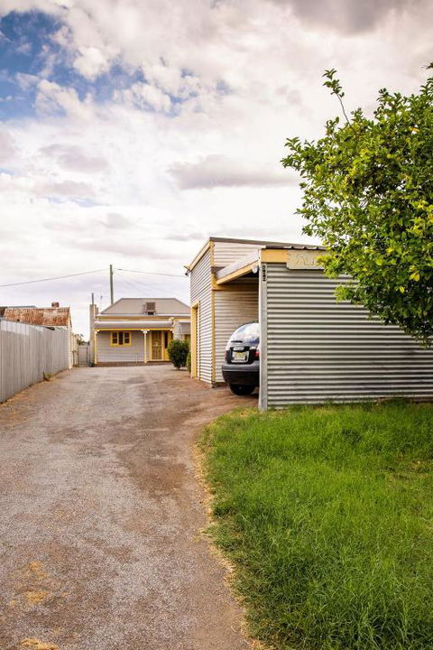 SaltBush Cottage - Perths Hotel 0