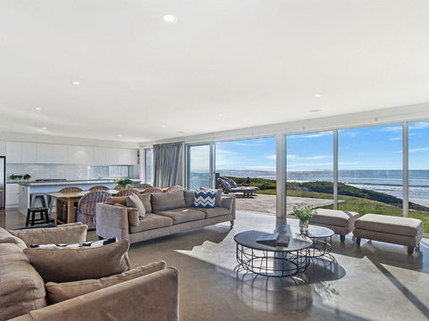 Saltwater Retreat - Perths Hotel 2