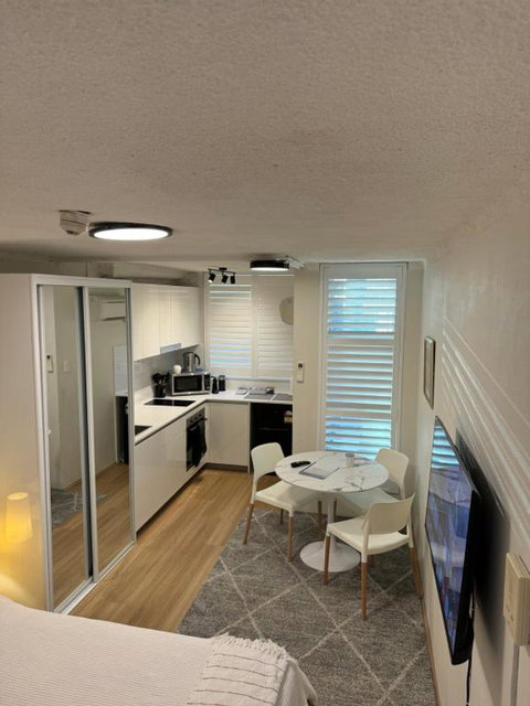 Sam The Central Studio - Perths Hotel 2