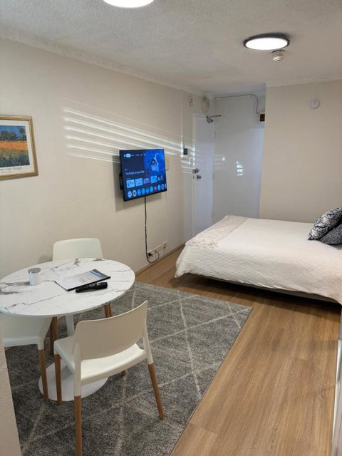 Sam The Central Studio - Perths Hotel 1