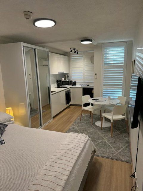 Sam The Central Studio - Perths Hotel 0