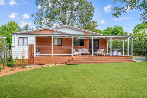 Sandalwood At Huskisson - Perths Hotel 2