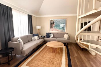 Sandblu: Resort Villa On The Beach with Perths Hotel