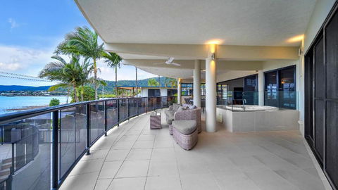 Sandcastle - Perths Hotel 2