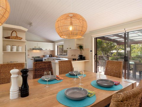 Sandcastles - Perths Hotel 3