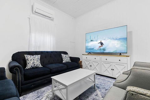 Sandown Beachside Cottage - Perths Hotel 1