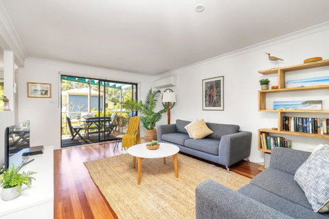 Sandpiper, Hyams Beach - Perths Hotel 0