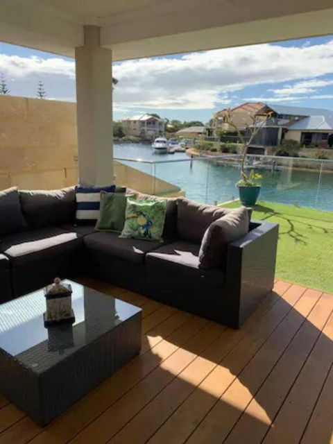 Sandpiper Island Tranquil Waterfront Views & Jetty - Perths Hotel 2