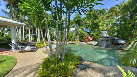 Sandwater Port Douglas - Perths Hotel 0
