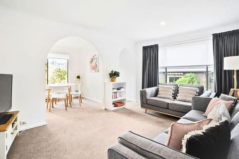 Sandy Bay Cozy Cottage Close To CBD - Perths Hotel 0