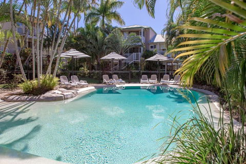 Sandy Beach Resort - Perths Hotel 0