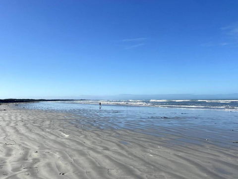 Sandy Bottoms Beach Escape - Perths Hotel 1