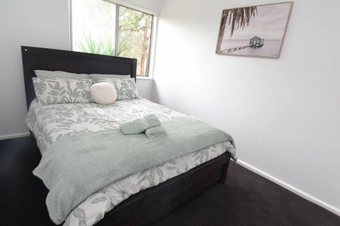 Spacious 4 Bed, 2 Lounge, 2 Bath, Acre Home With Tree Top Views - Yarra Valley Gateway! - Perths Hotel 2