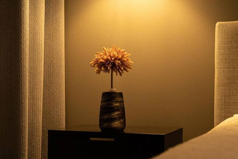 Stylish Serenity At Sunrise - Perths Hotel 1