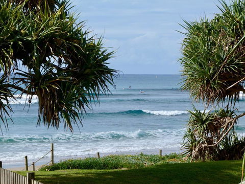 Beachside Lennox - Perths Hotel 0