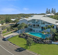 Beachside luxury Sunrise Beach