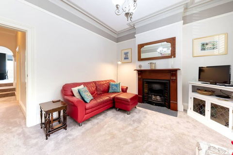 Beautiful Modern Historic Home Near Sydney Harbour - Perths Hotel 2