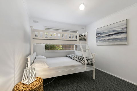 BEAUTY AND THE PEACE - INLET SIDE - Perths Hotel 1