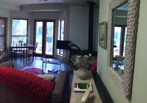 Beechworth Gorge Walk Guest House - Perths Hotel 0