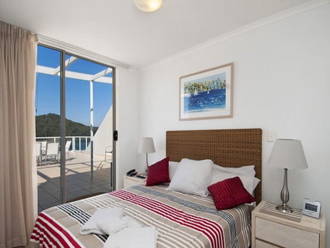Bella Mare - 2 Bedroom Ocean View Terrace Apt - Perths Hotel 2
