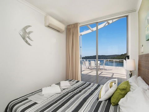 Bella Mare - 2 Bedroom Ocean View Terrace Apt - Perths Hotel 3