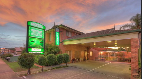 Bent Street Motor Inn - Perths Hotel 0