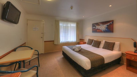 Bent Street Motor Inn - Perths Hotel 2