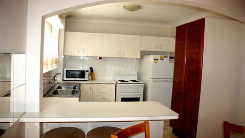 Bentley 3 - North Street - Perths Hotel 2