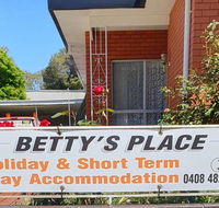 Betty's Place - Perths Hotel
