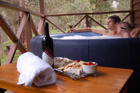 Beyonderup Falls Adult Retreat - Perths Hotel 3