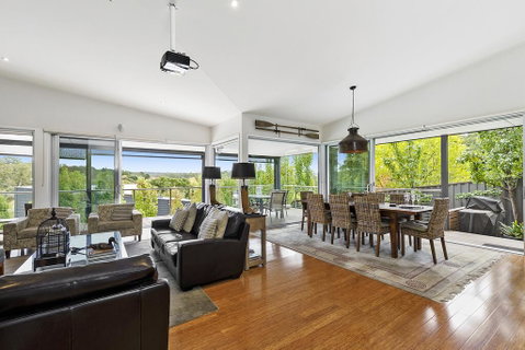 Bilsons Landing East - Perths Hotel 3