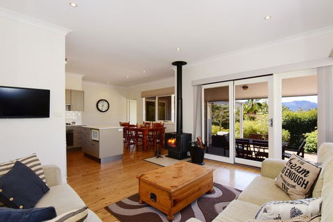 Bimbadeen - Comfortable Country Styled House! - Perths Hotel 1