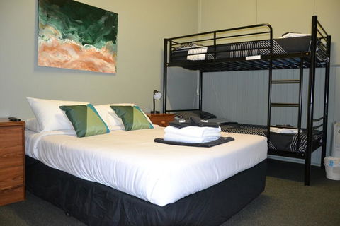 Black Diamond Lodge - Perths Hotel 2