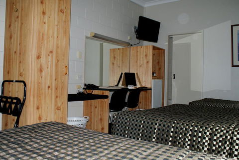 Black Diamond Motel - Perths Hotel 3