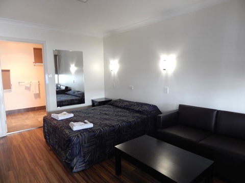 Blackwater Hotel Motel - Perths Hotel 2
