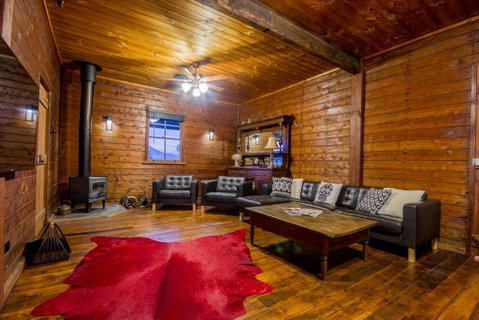 Blaxland's Cottage - Perths Hotel 2