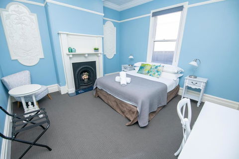 Blue Door Apartments Heritage Charm In CBD - Perths Hotel 2