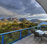 Blue Gum Retreat - Perths Hotel